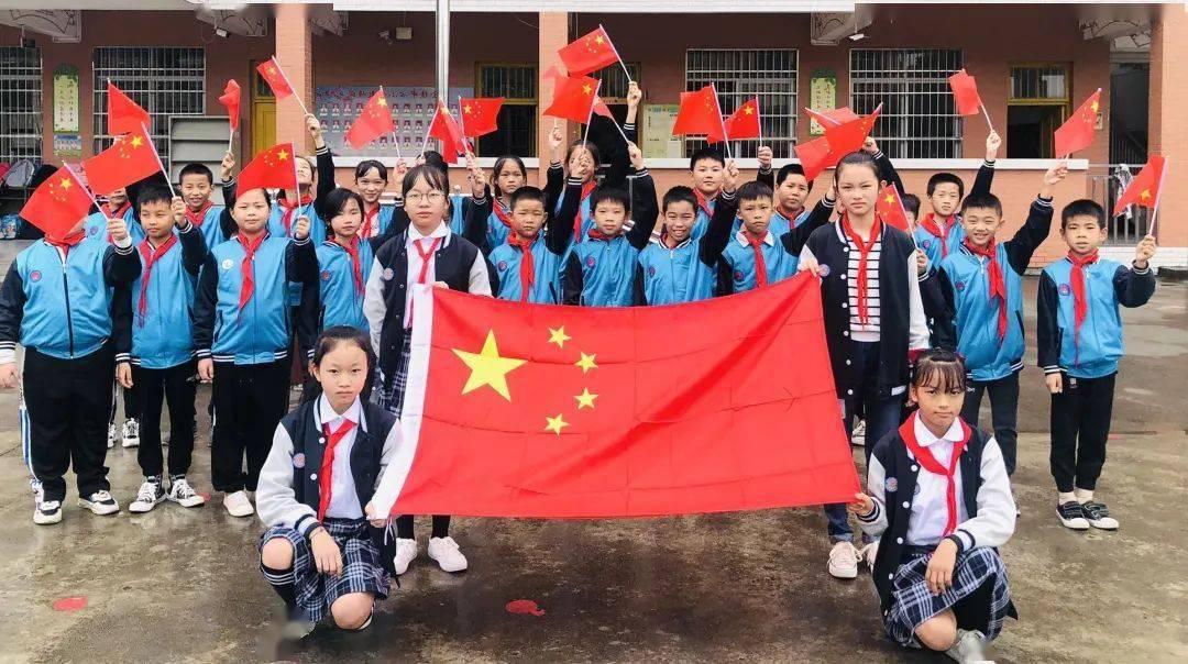 华为儿童手表5系列,纯净守护,大幅提升保护力